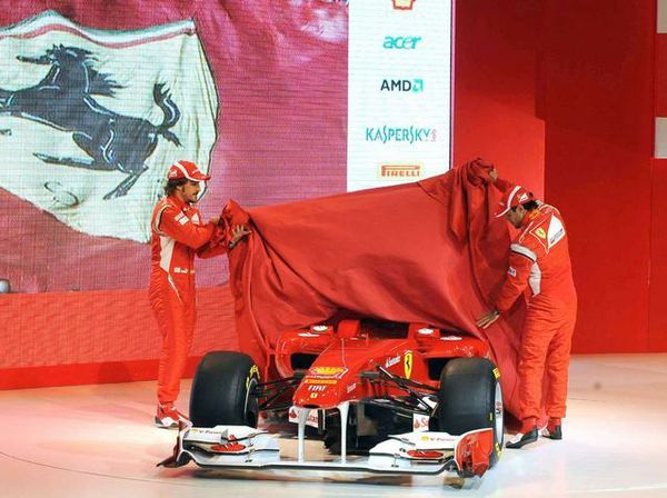 Formula 1, presentata la nuova Ferrari F138: ecco le foto
