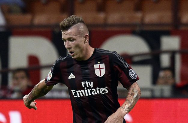 kucka-azione-milan-agosto-2015-ifa