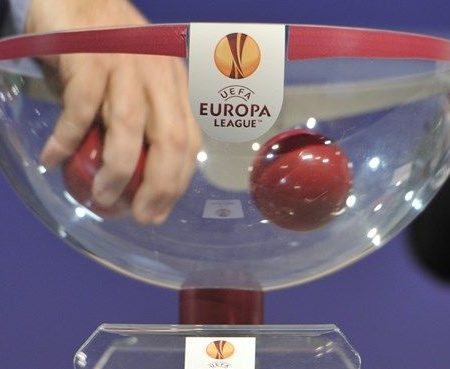 Europa League, sorteggio Spareggi 13-12-2021: Atalanta-Olympiacos, Barcellona-Napoli e Porto-Lazio