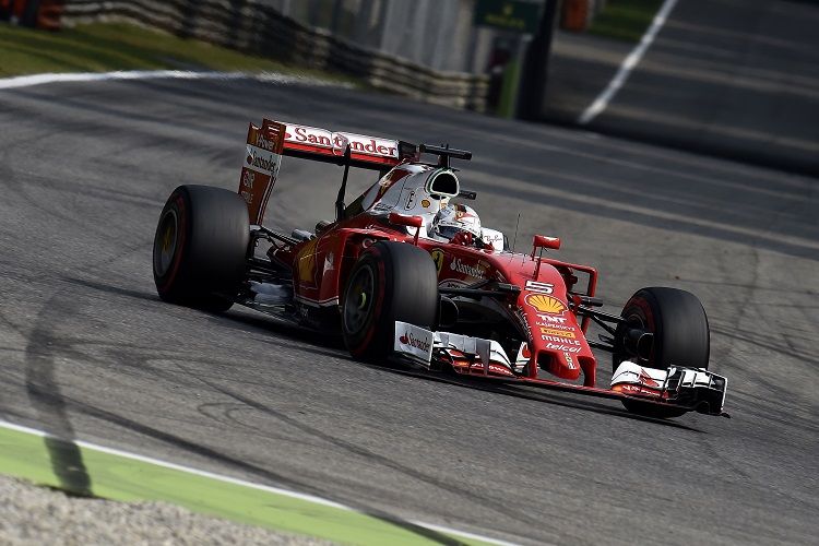 Sebastian Vettel riporta sul podio la Ferrari dopo 4 gare d'astinenza (foto da: thecheckeredflag.co.uk)