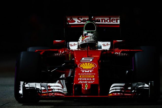 Sfortunato Sebastian Vettel, che dovrà partire ultimo domani a causa di un problema tecnico (foto da: getty.images.it)