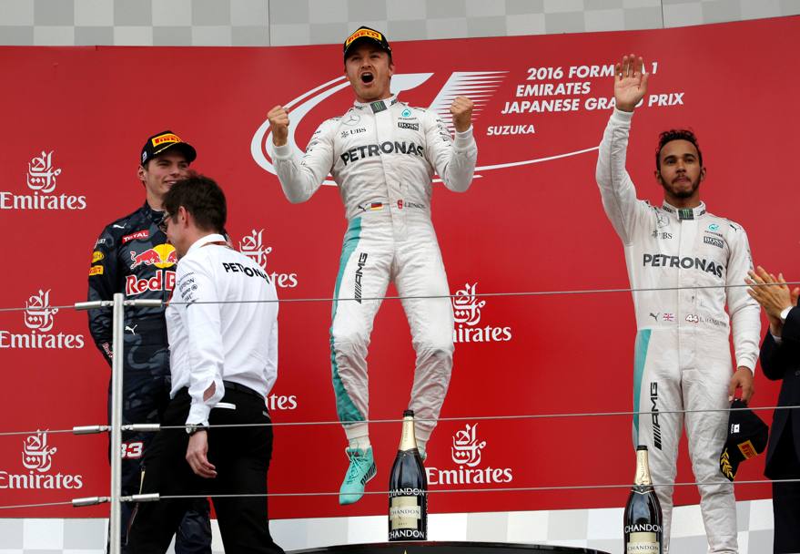 La gioia di Nico Rosberg sul podio di Suzuka (foto da: gazzetta.it)