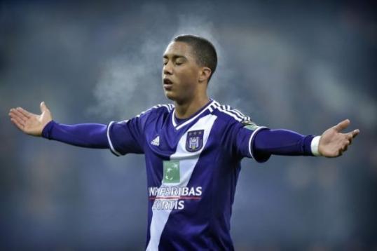 tielemans-anderlecht-concentrazione-2015-2016-538x358