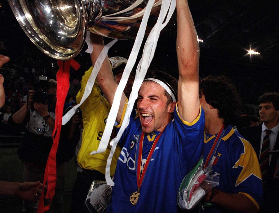 European Cup Final - Juventus v Ajax 22/5/96 Photo : Action Images Alessandro Del Piero - Juventus celebrates with the European Cup