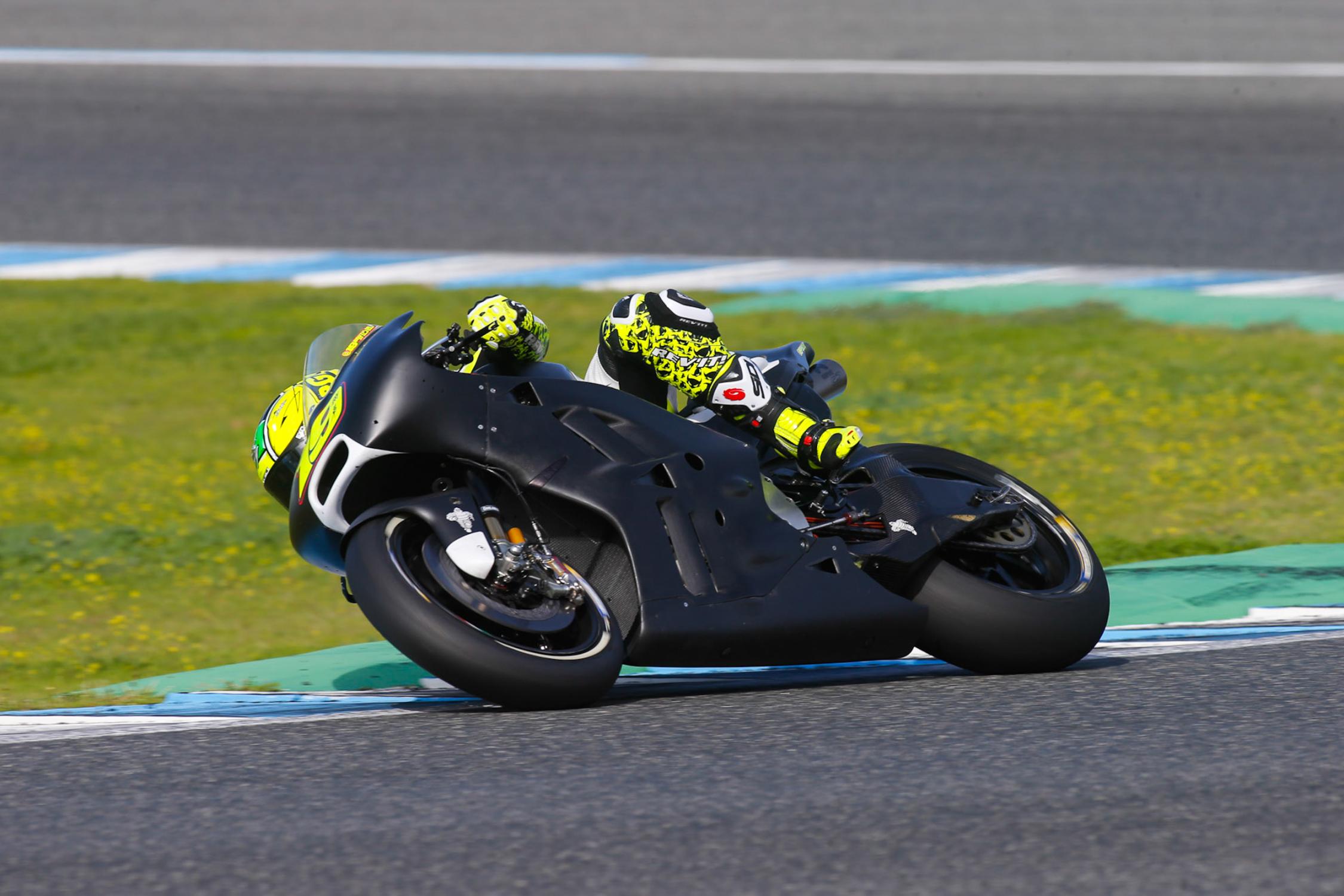 Alvaro Bautista, invece, è stato il più rapido delle MotoGP, ad un paio di decimi da Rea (foto da: autobild.es)