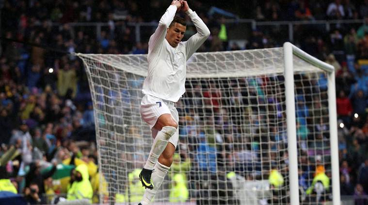 Football Socer - Real Madrid v Sporting Gijon - Spanish La Liga Santander - Santiago Bernabeu Stadium, Madrid, Spain - 26/11/16. Real Madrid's Cristiano Ronaldo celebrates. REUTERS/Susana Vera