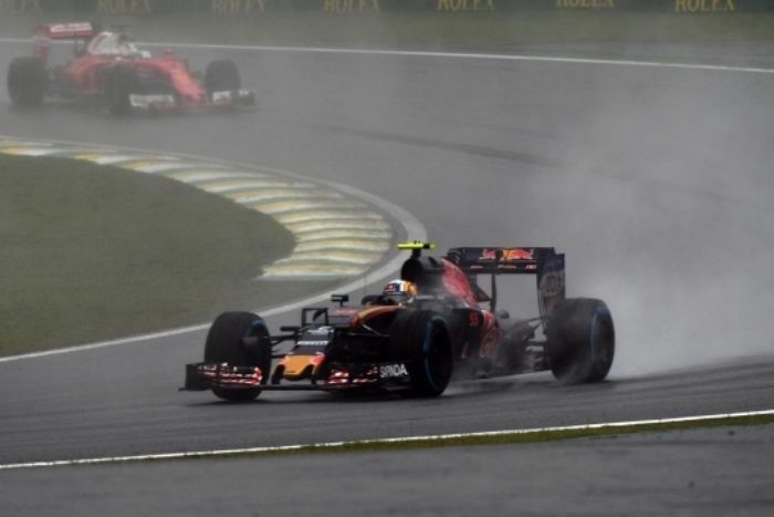 Carlos Sainz, al volante della STR11 durante il gran premio di domenica scorsa in Brasile, dove ha ottenuto un gran 6° posto, eguagliando il proprio miglior risultato stagionale, già ottenuto in Spagna e negli Stati Uniti (foto da: autoracing.com.br)