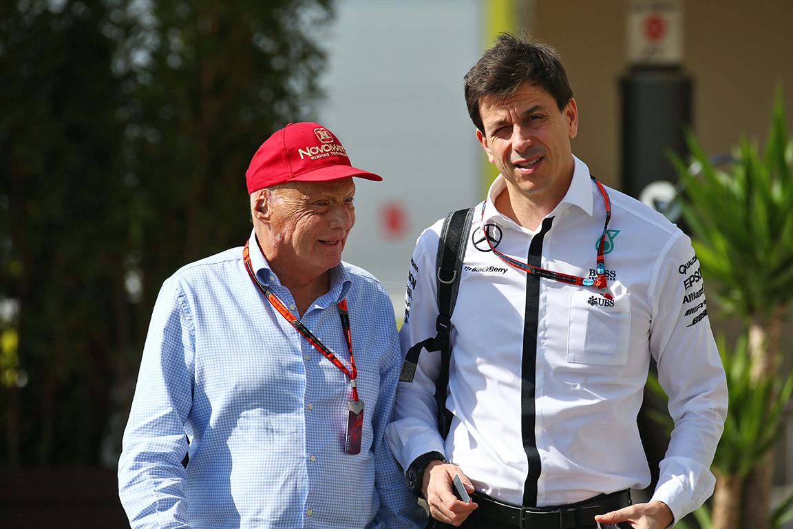 Niki Lauda e Toto Wolff, i due elementi di spicco della Mercedes in Formula 1 (foto da: sportnet.at)