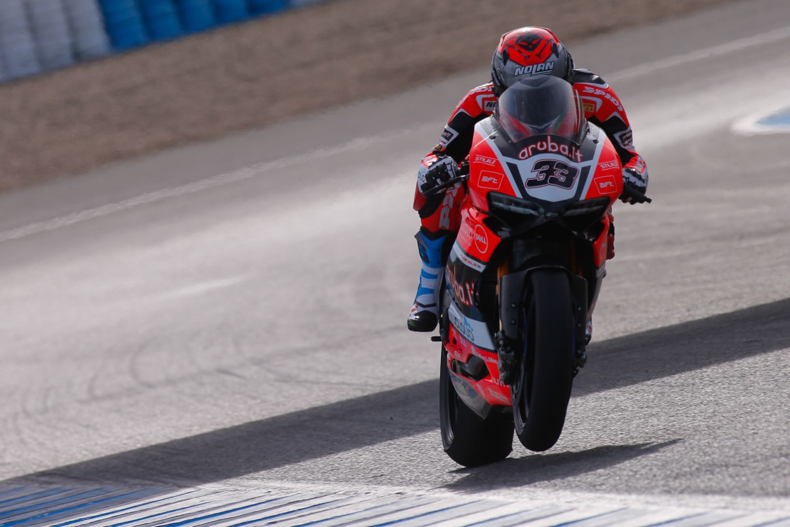 Marco Melandri si appresta a tornare nel Mondiale delle Derivate di Serie, con la Ducati (foto da: ultimatemotorcycling.com)