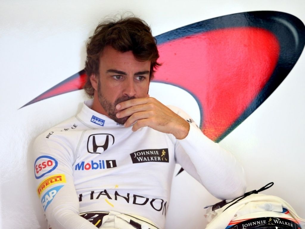 Fernando Alonso, reduce da un'altra stagione lontano dalle posizioni di vertice (foto da: planetf1.com)