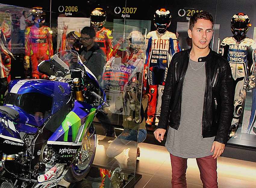 Jorge Lorenzo inaugura il suo "Museo dei Campioni", ad Andorra (foto da: mundomotero.com)