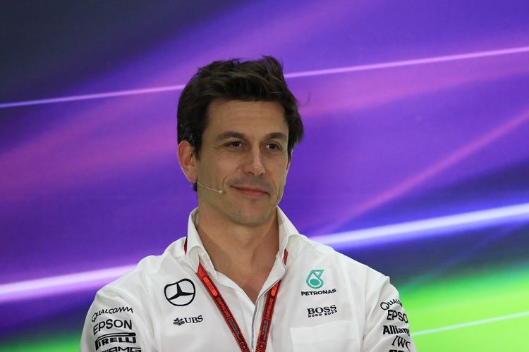 Toto Wolff, durante la conferenza stampa dei team principal del Gran Premio di Abu Dhabi 2016 (foto da: thecheckeredflag.co.uk)