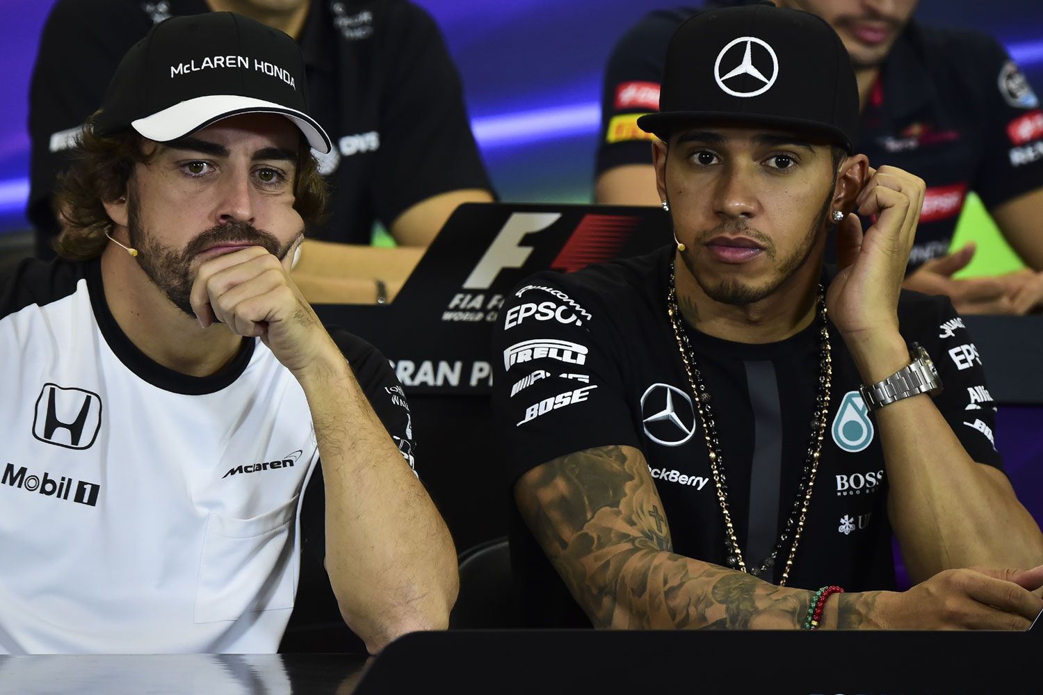 Fernando Alonso e Lewis Hamilton (foto da: vezess.hu)