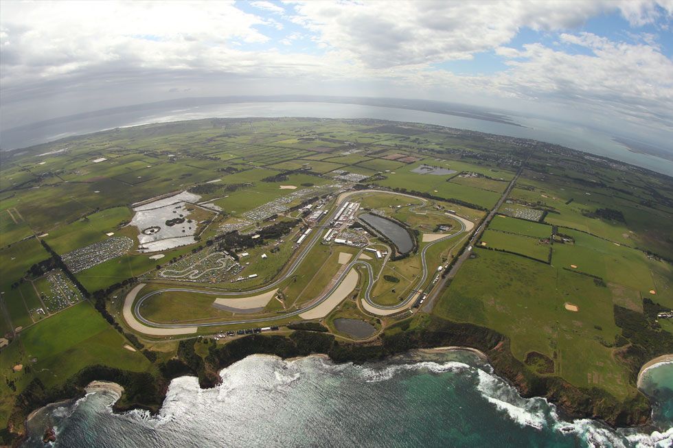 Vista aerea del circuito di Phillip Island, Australia, che ospiterà la prova d'apertura del campionato 2017 della Superbike, nel weekend 24-26 Febbraio (foto da: theage.com.au)