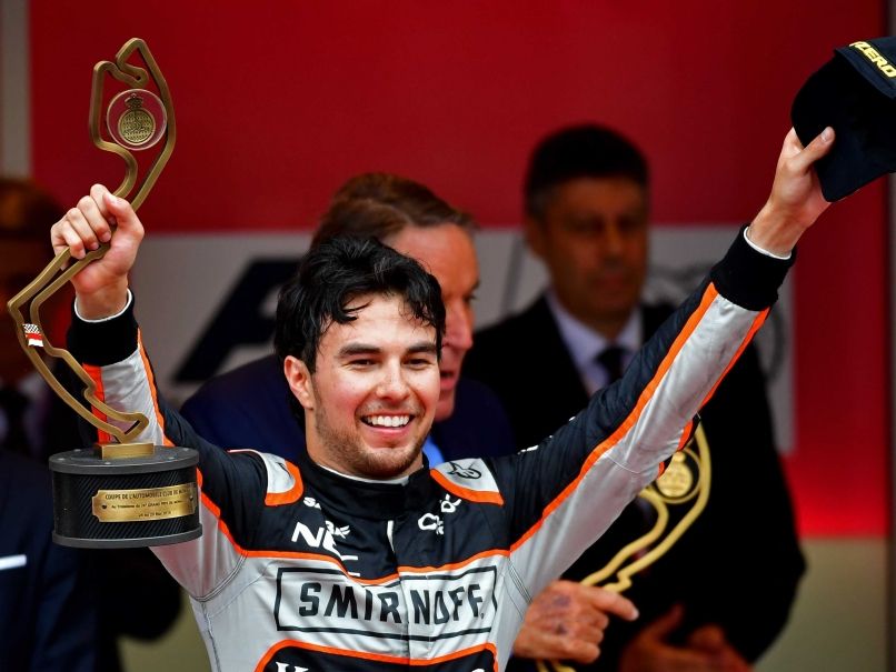 La felicità di Sergio Perez, 3° nel Principato. Con Hulkenberg, il messicano ha condotto la Force India ad uno storico 4° posto Costruttori (foto da: sports.ndtv.com)