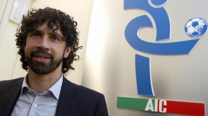 AIC: “Con questo protocollo rischio nuovo stop”. Lega Serie A chiede deroga al Governo, squadre non vogliono ritiro