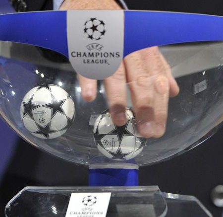 Champions League, sorteggio Ottavi 13-12-2021: Villarreal-Juventus e Inter-Liverpool