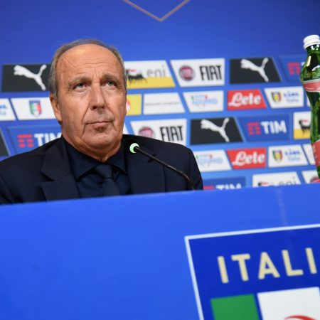 Italia-Svezia 0-0, dichiarazioni post-partita Ventura: “Ho voluto salutare tutti i giocatori, uno per uno. Chiedo scusa agli italiani.”