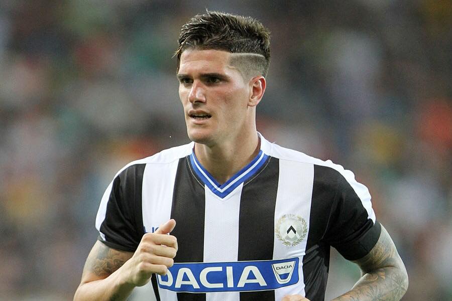 Calciomercato Milan: sfida per De Paul con la Roma, che propone Pastore e Schick per Suso. Idea Schar