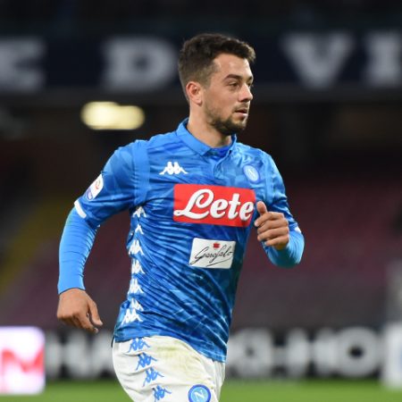 Calciomercato Napoli: Younes rifiuta le offerte dell’Eintracht Francoforte e torna in Italia
