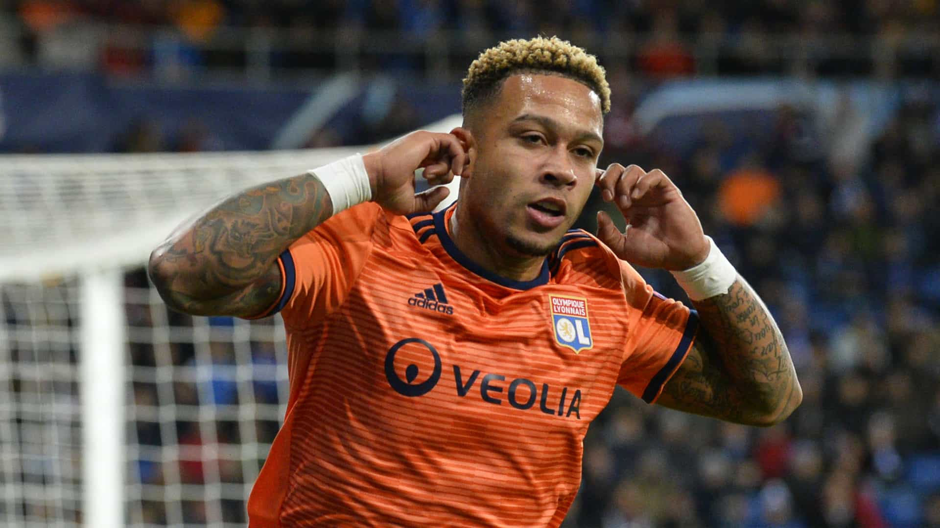 Calciomercato Roma: sfida al Barcellona per Depay. Programmate le visite per Kolarov con l’Inter