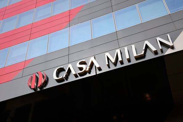 Comunicato ufficiale da parte del Milan: nessun giocatore positivo al Covid-19