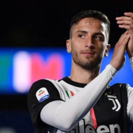 Calciomercato Juventus: trattativa con l’Aston Villa per la cessione di Bentancur