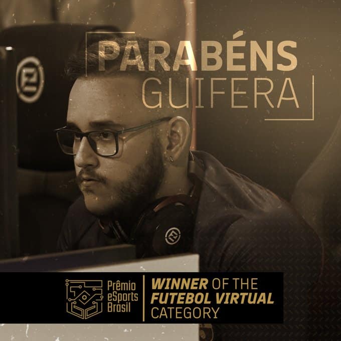 Un'immagine di un vincitore di E-Sport