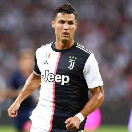 Calciomercato Juventus: Manchester City sfida PSG per Cristiano Ronaldo