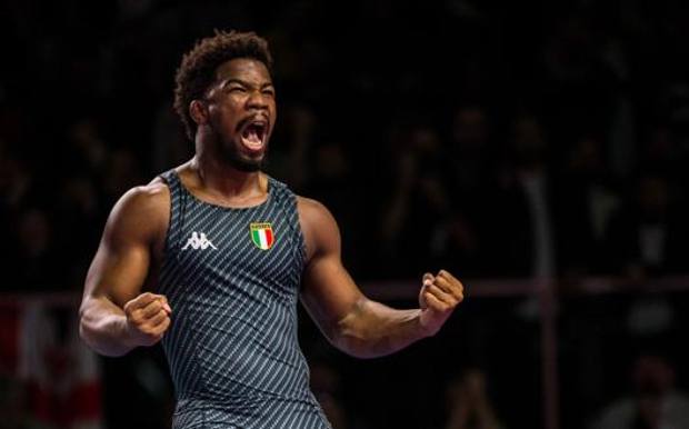Lotta, Europei maschili: Chamizo cala il poker! È oro nei 74 kg