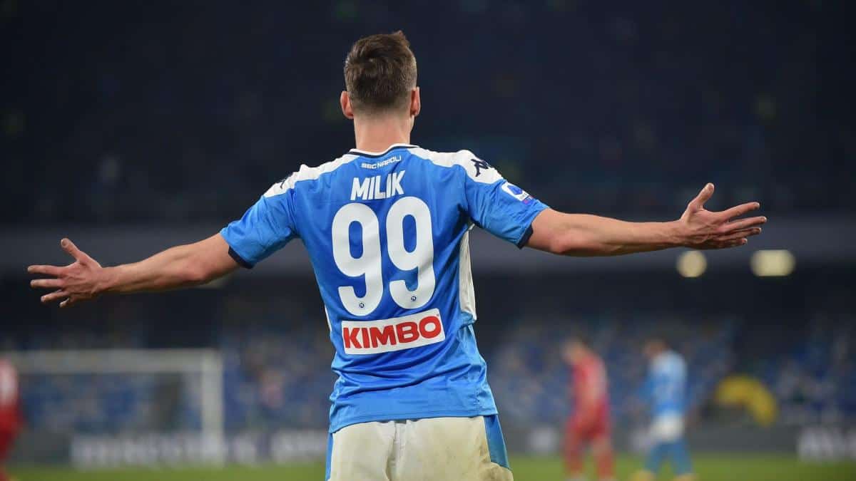 Calciomercato Napoli: la Fiorentina tenta l'assalto a Milik