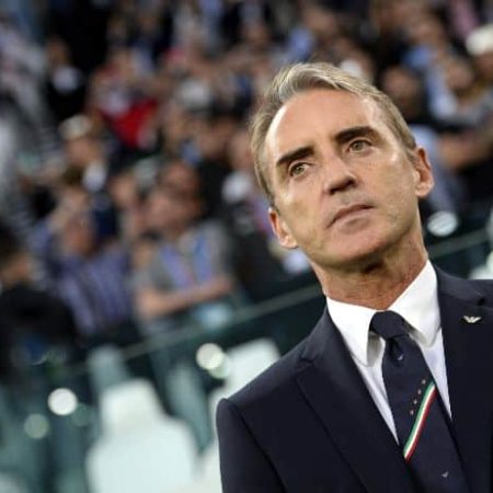 Italia-Macedonia 0-1, Mancini: “La più grande delusione a livello personale. Futuro? Troppo presto parlarne”