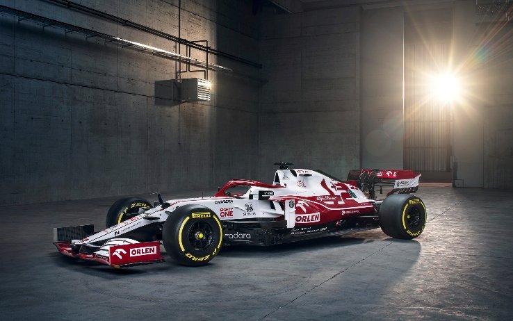Formula Uno: l’Alfa Romeo presenta la nuova C41 Orlen