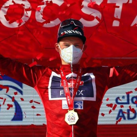 Ciclismo, Mathieu Van Der Pool conquista la Strade Bianche 2021