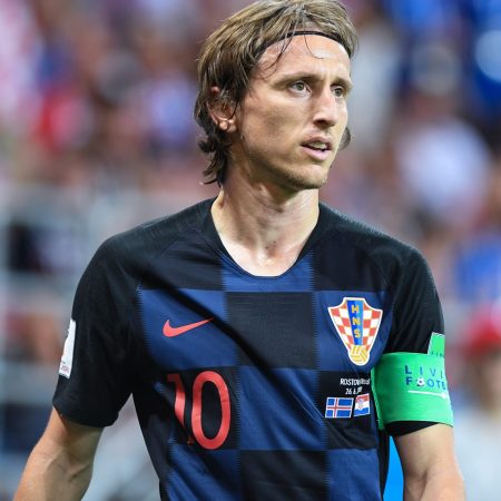 Croazia, record Modric: è il calciatore con più presenze nella storia della nazionale