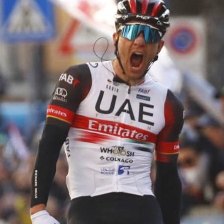 Trofeo Laigueglia 2022, vince Polanc del team UAE