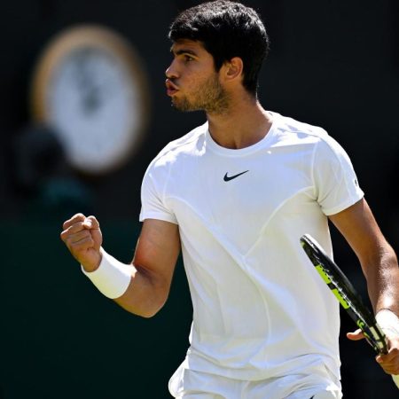 Alcaraz trionfa a Wimbledon: Djokovic si arrende dopo 5 set