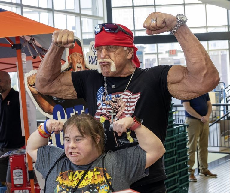 Morto Hulk Hogan leggenda del Wrestling: la vita e la carriera