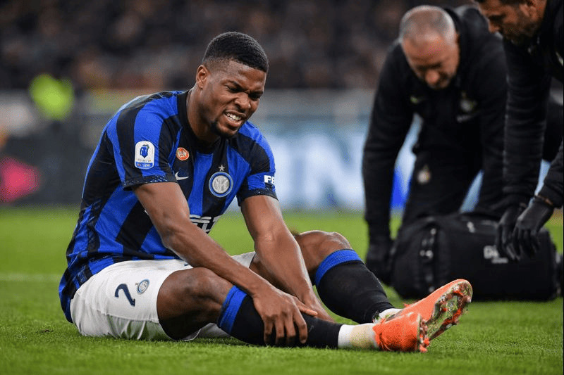 Dumfries operato, stop di diversi mesi per l’esterno nerazzurro